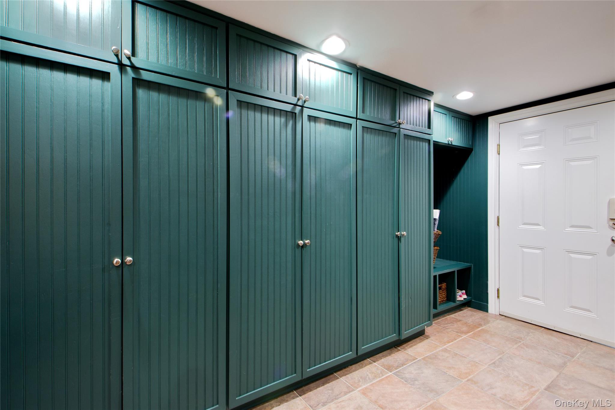 #12 photo, 101 Wetherill Road, Garden City , NY 11530