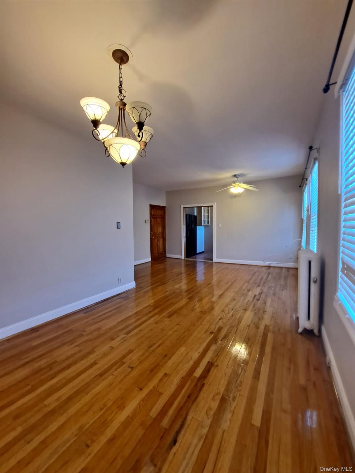 #11 photo, 9302 202nd Street, קווינס Hollis , NY 11423