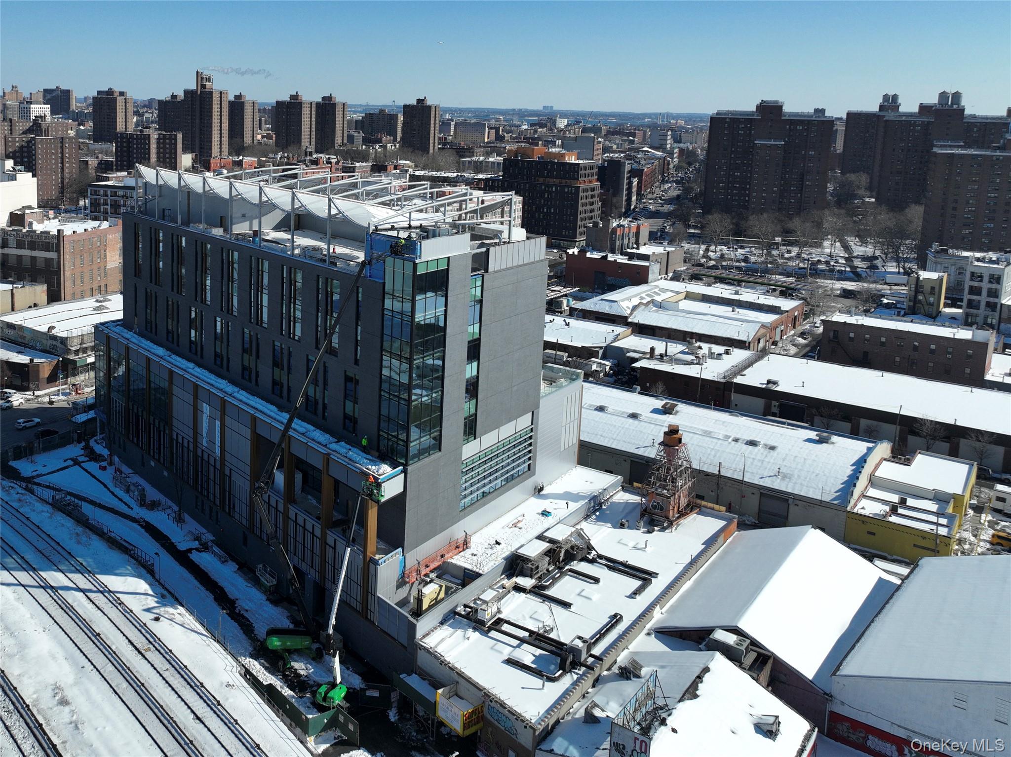 #11 photo, 2520 Park Avenue, Bronx , NY 10451