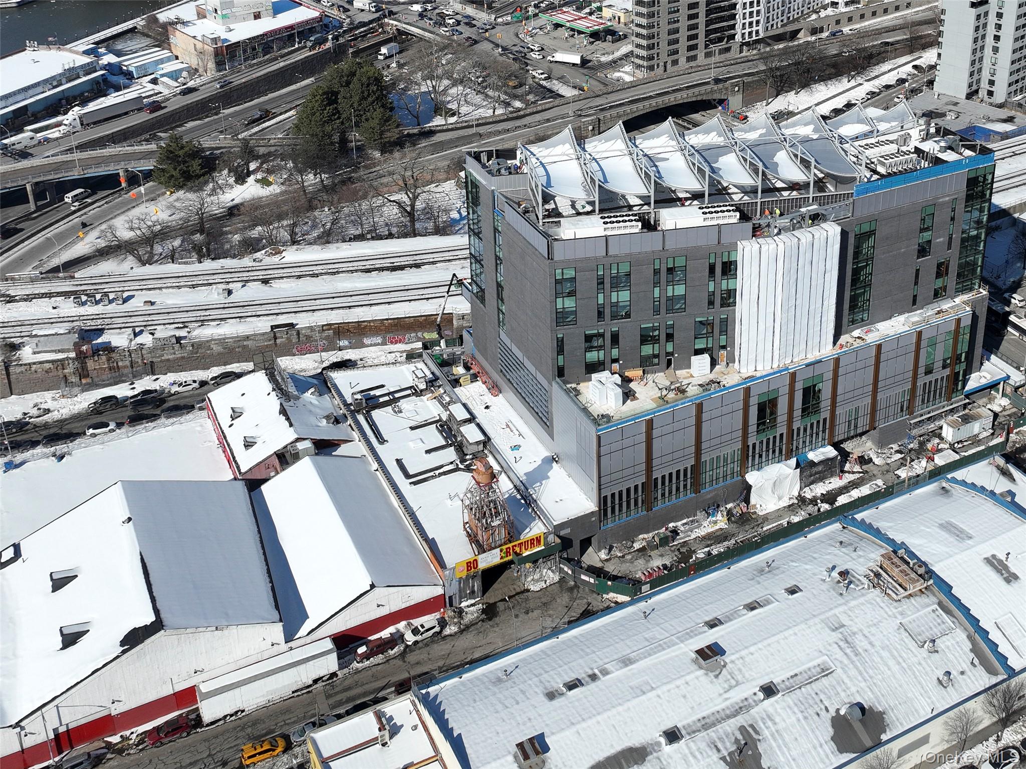 #15 photo, 2520 Park Avenue, Bronx , NY 10451