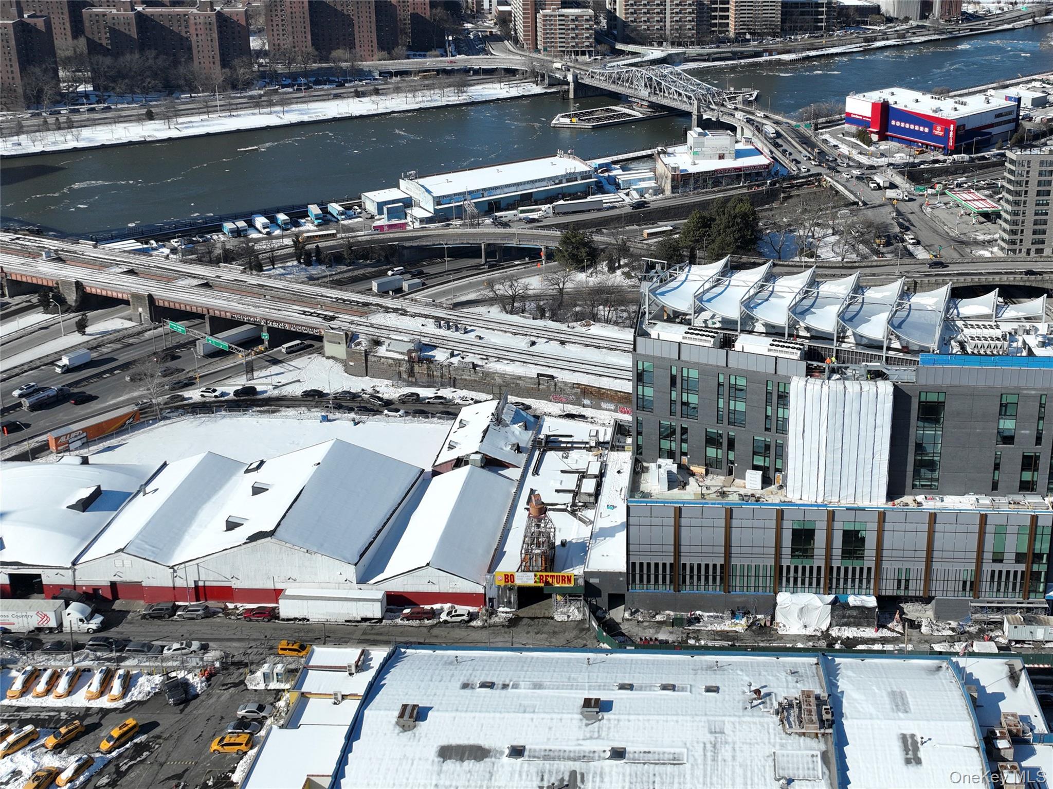 #18 photo, 2520 Park Avenue, Bronx , NY 10451