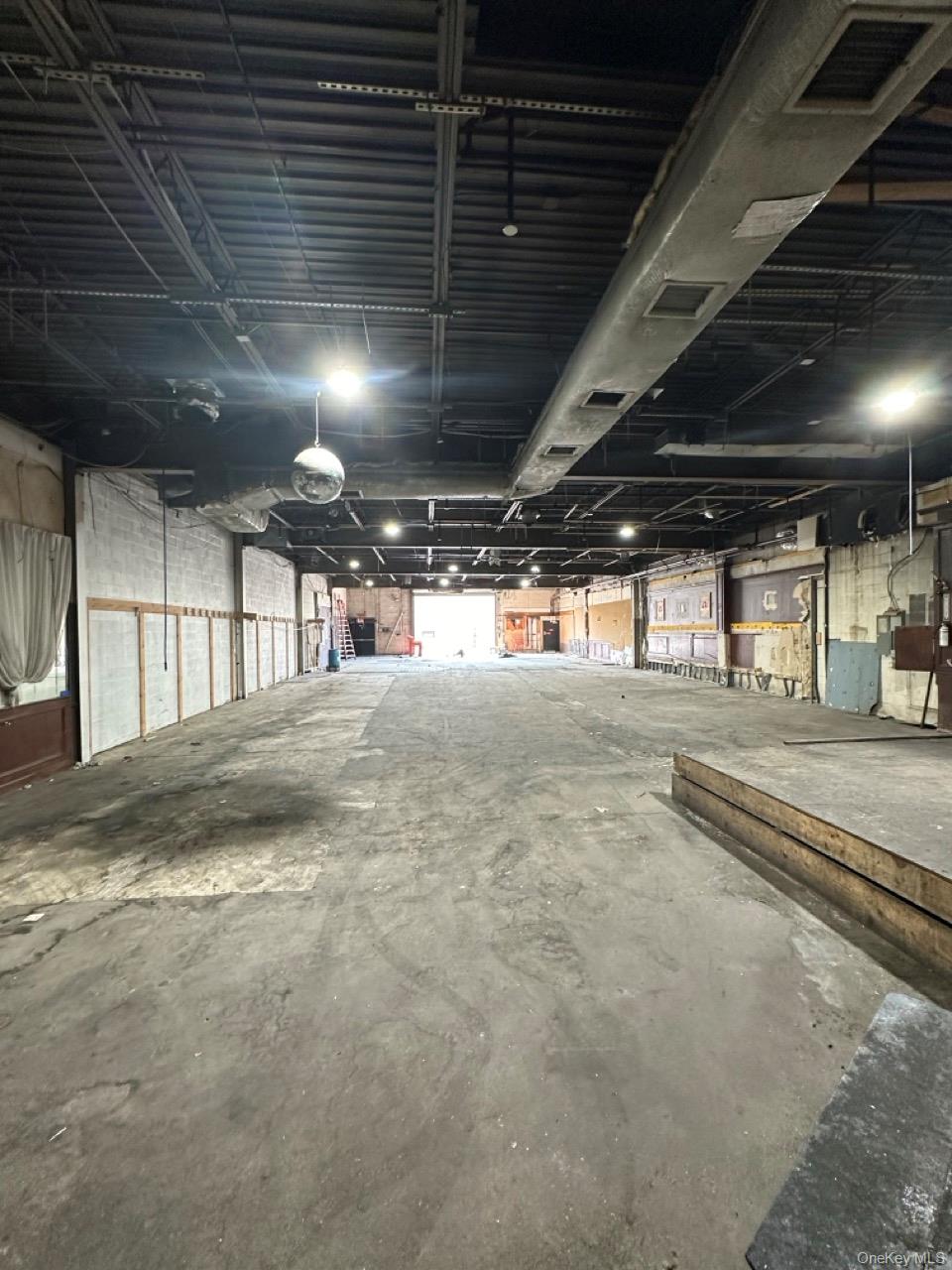 #3 photo, 2520 Park Avenue, Bronx , NY 10451