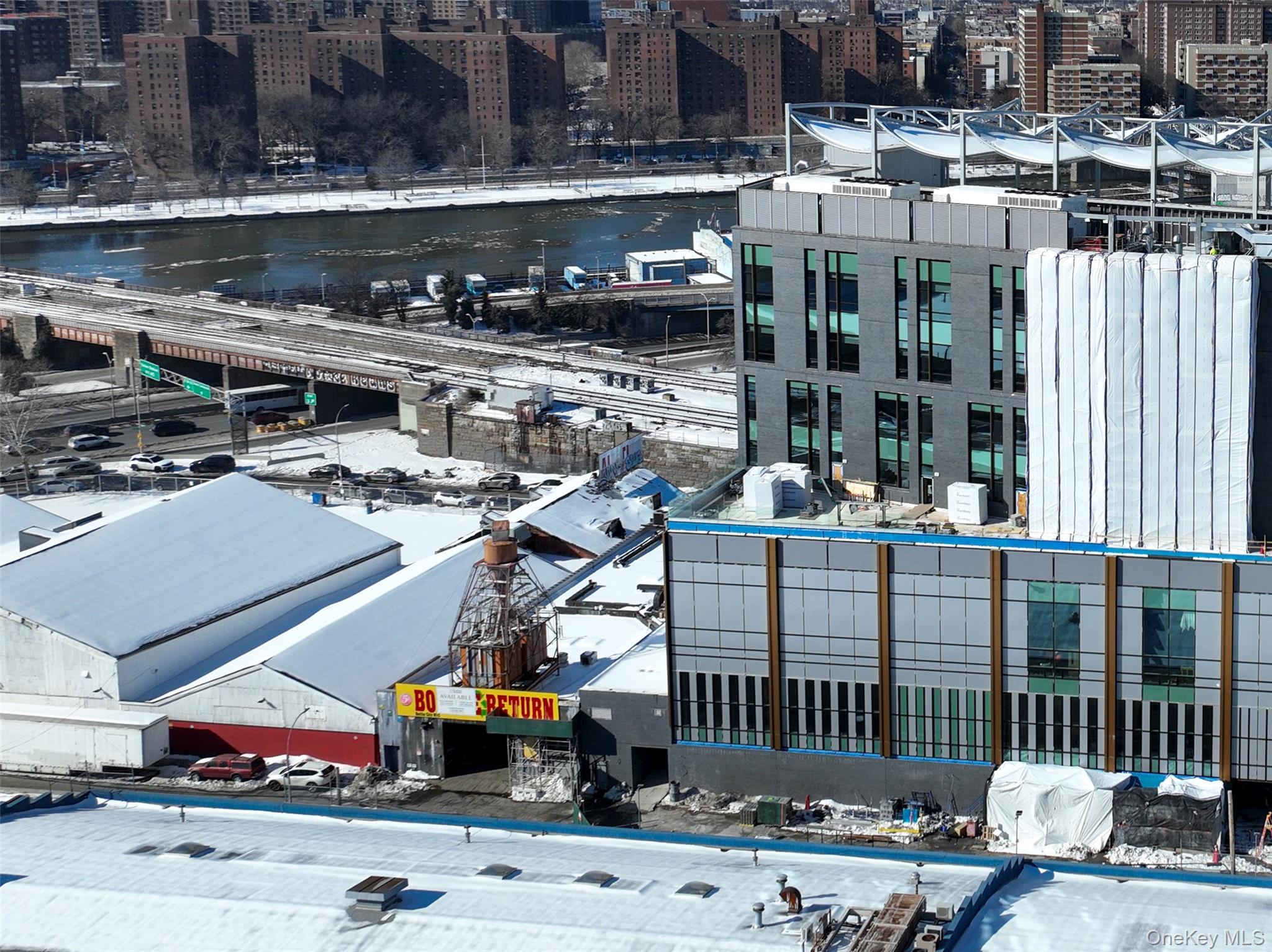 #5 photo, 2520 Park Avenue, Bronx , NY 10451