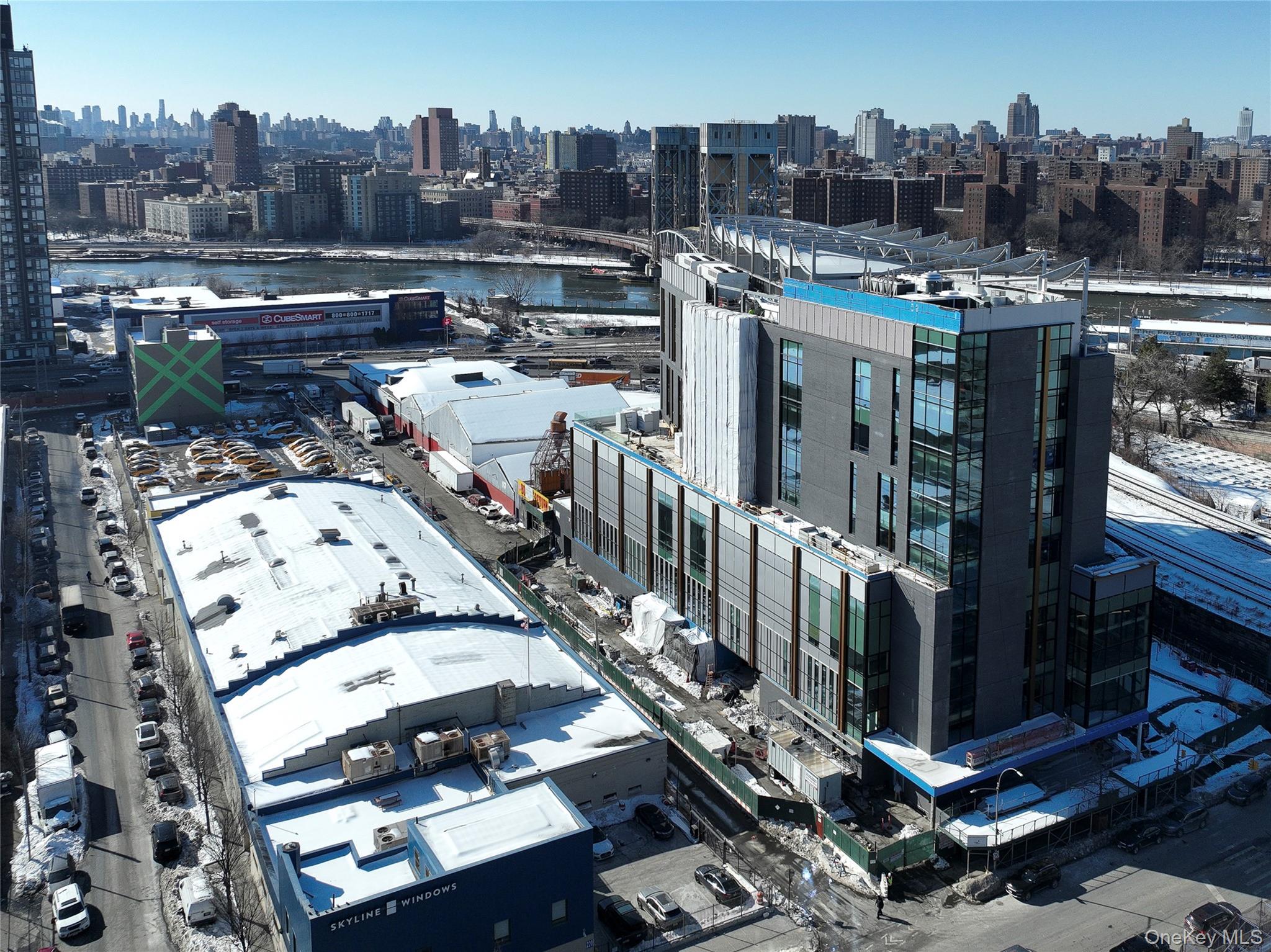 #8 photo, 2520 Park Avenue, Bronx , NY 10451