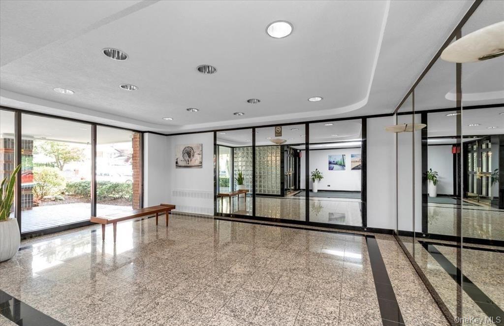 #2 photo, 209-10 41 Avenue, কুইন্‌স Bayside , NY 11361