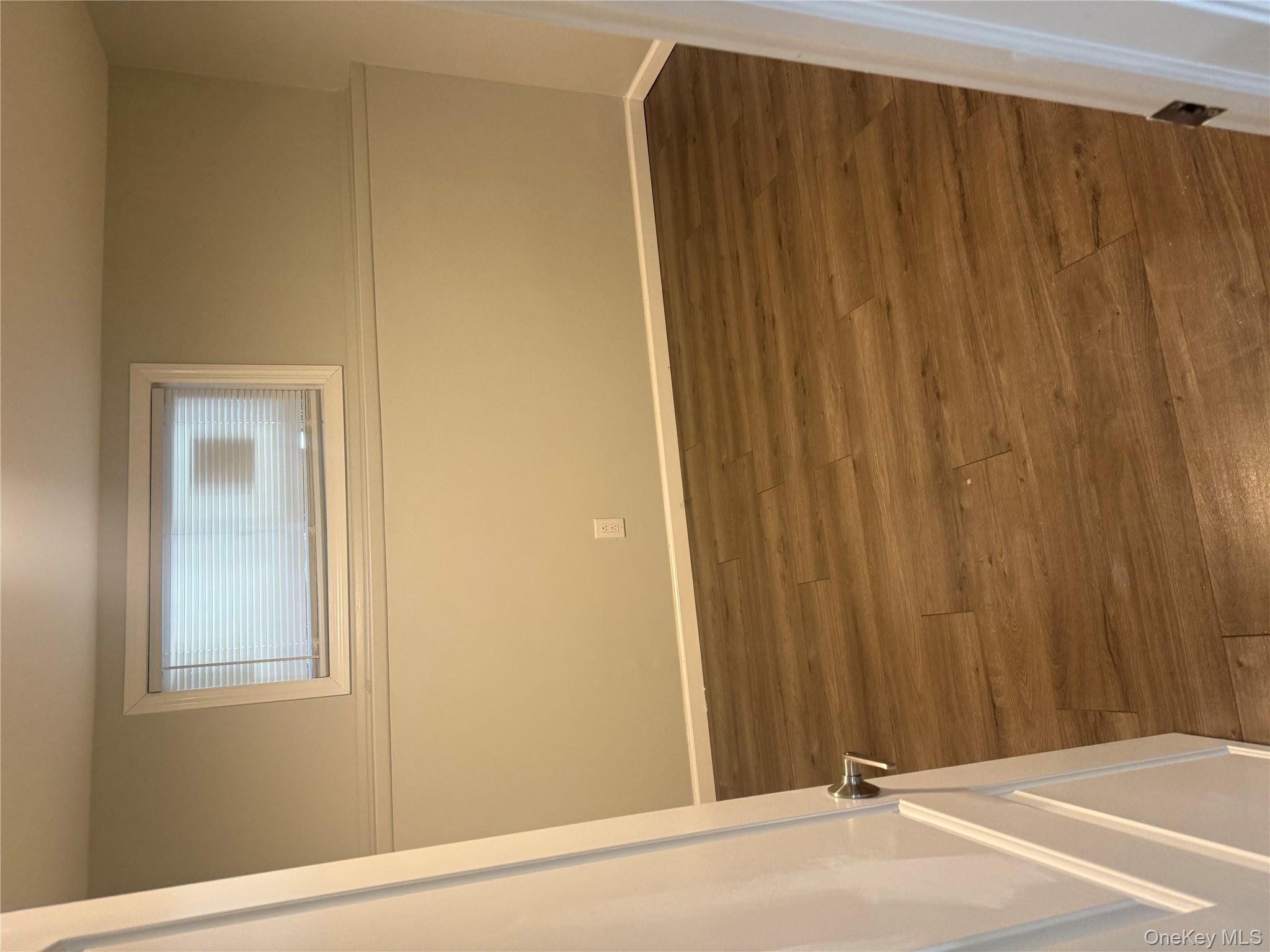 #5 photo, 1029 Commack Road, Commack , NY 11746