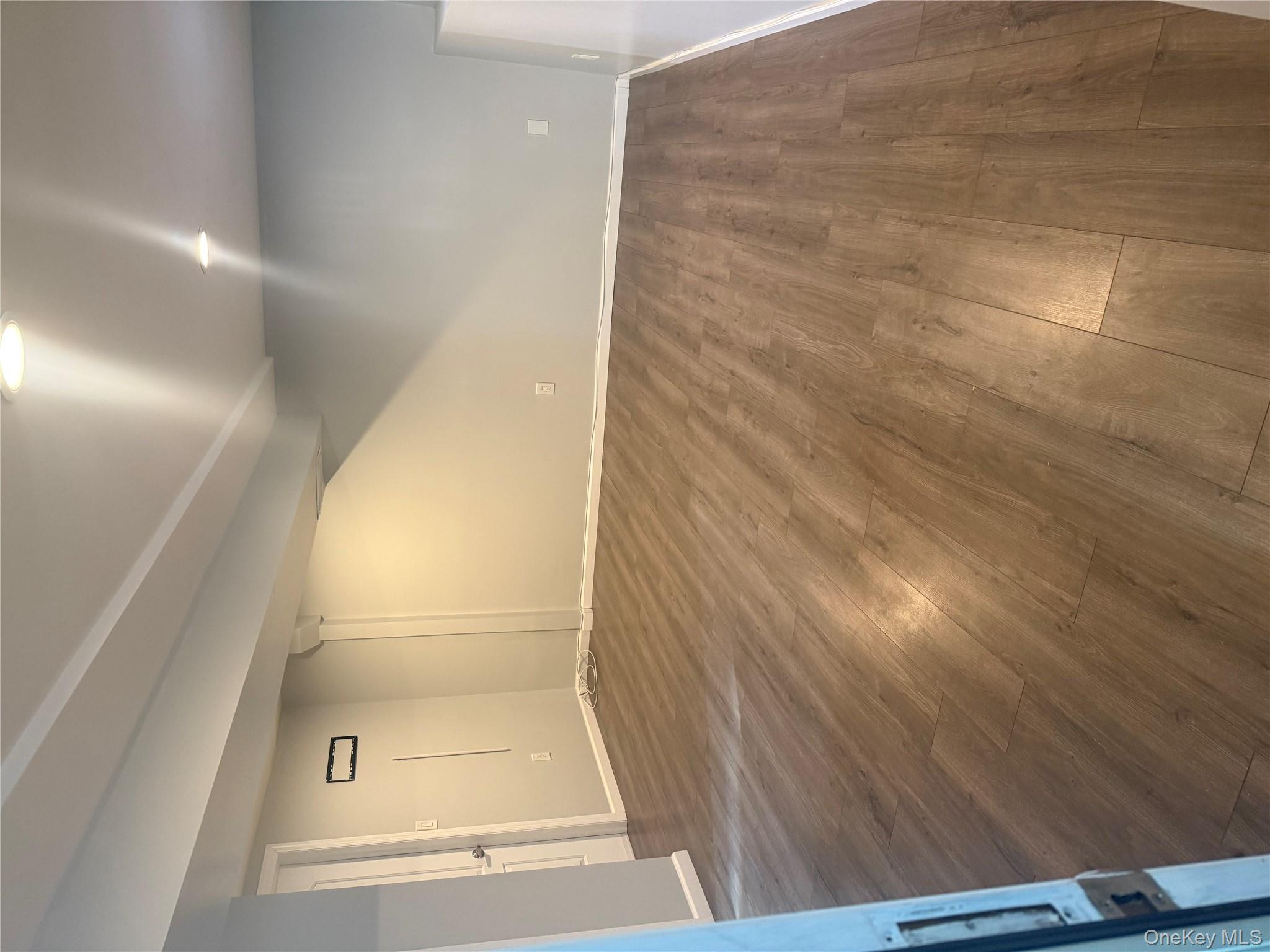 #9 photo, 1029 Commack Road, Commack , NY 11746