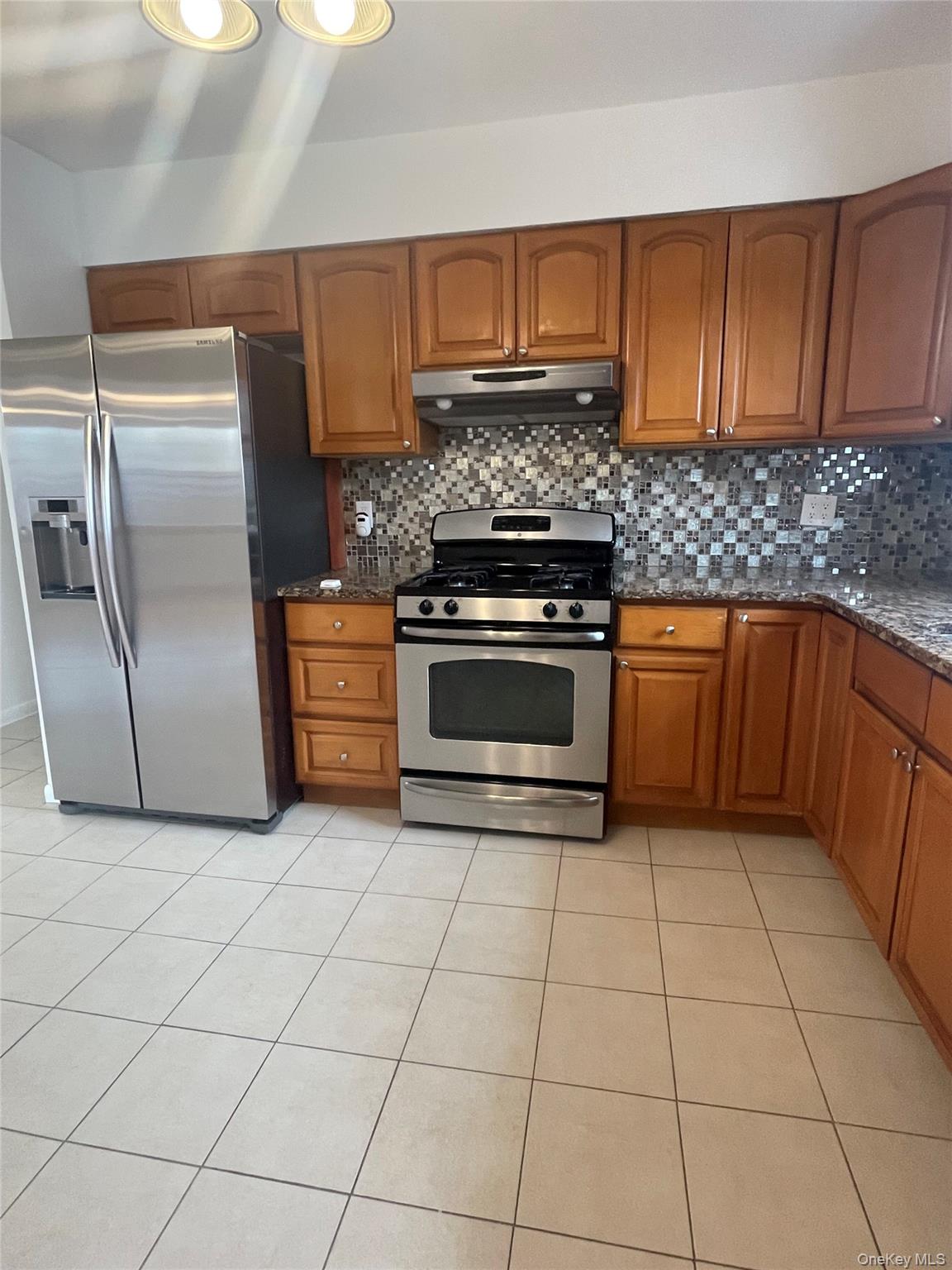 #4 photo, 166-19 25th Avenue, Whitestone , NY 11357