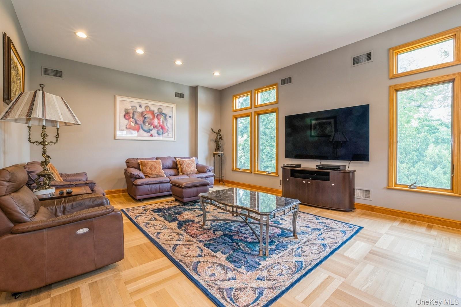 #17 photo, 19615 Como Avenue, クイーンズ区 Holliswood , NY 11423