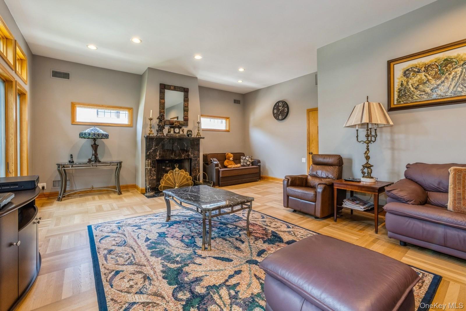 #19 photo, 19615 Como Avenue, クイーンズ区 Holliswood , NY 11423