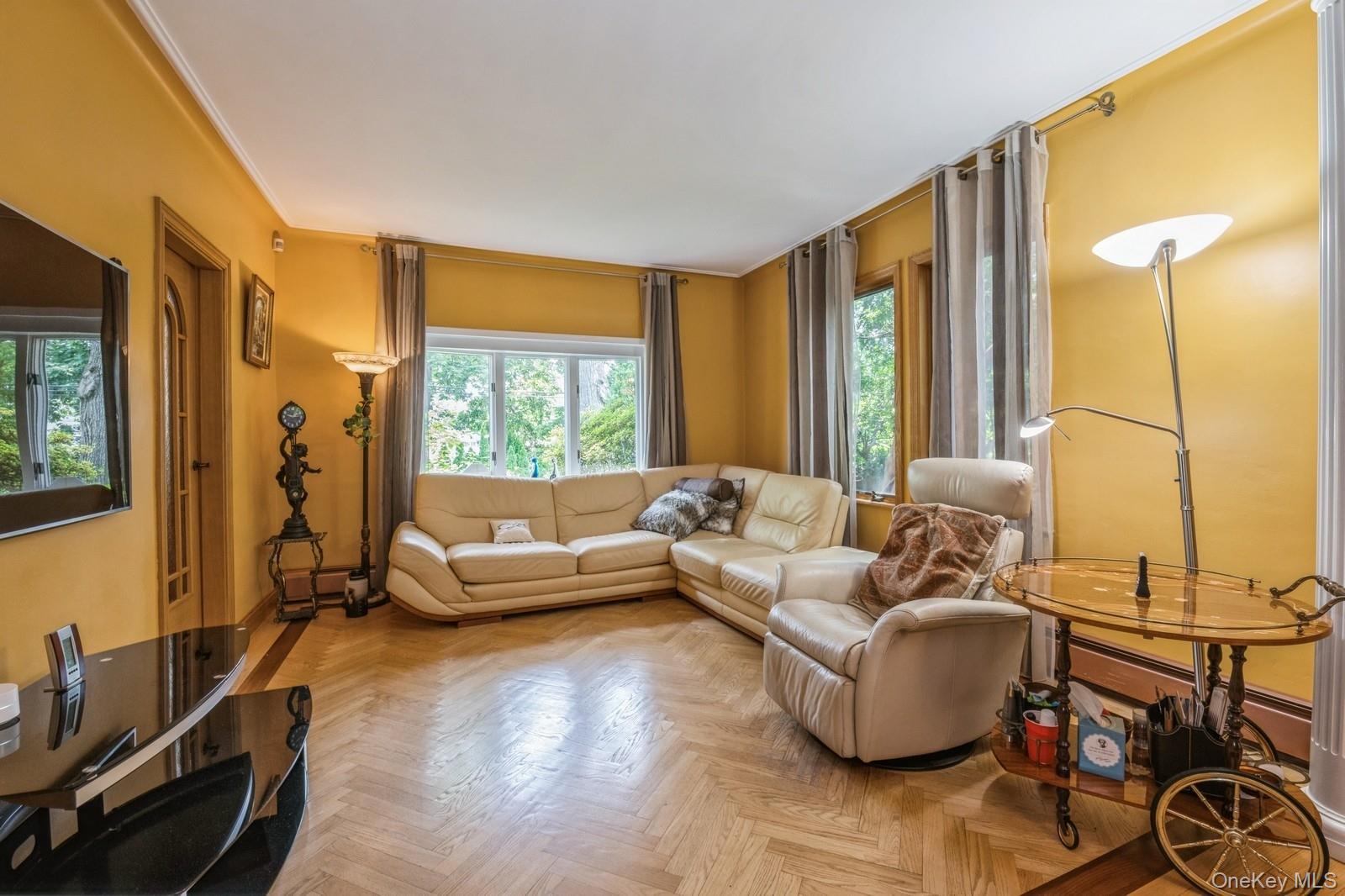 #6 photo, 19615 Como Avenue, クイーンズ区 Holliswood , NY 11423