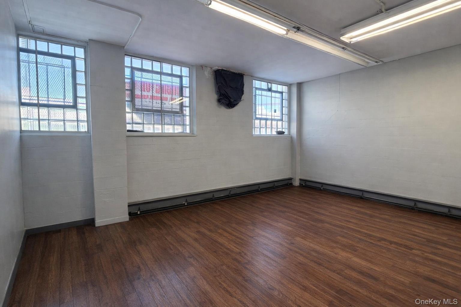 #2 photo, 131-16 101st Avenue, Richmond Hill S. , NY 11419