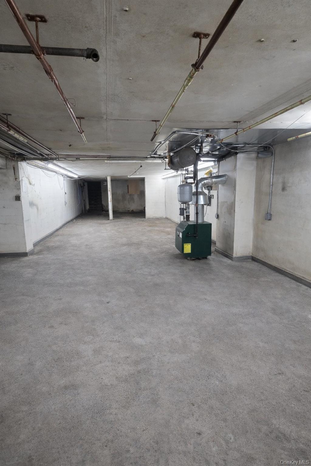 #6 photo, 131-16 101st Avenue, Richmond Hill S. , NY 11419