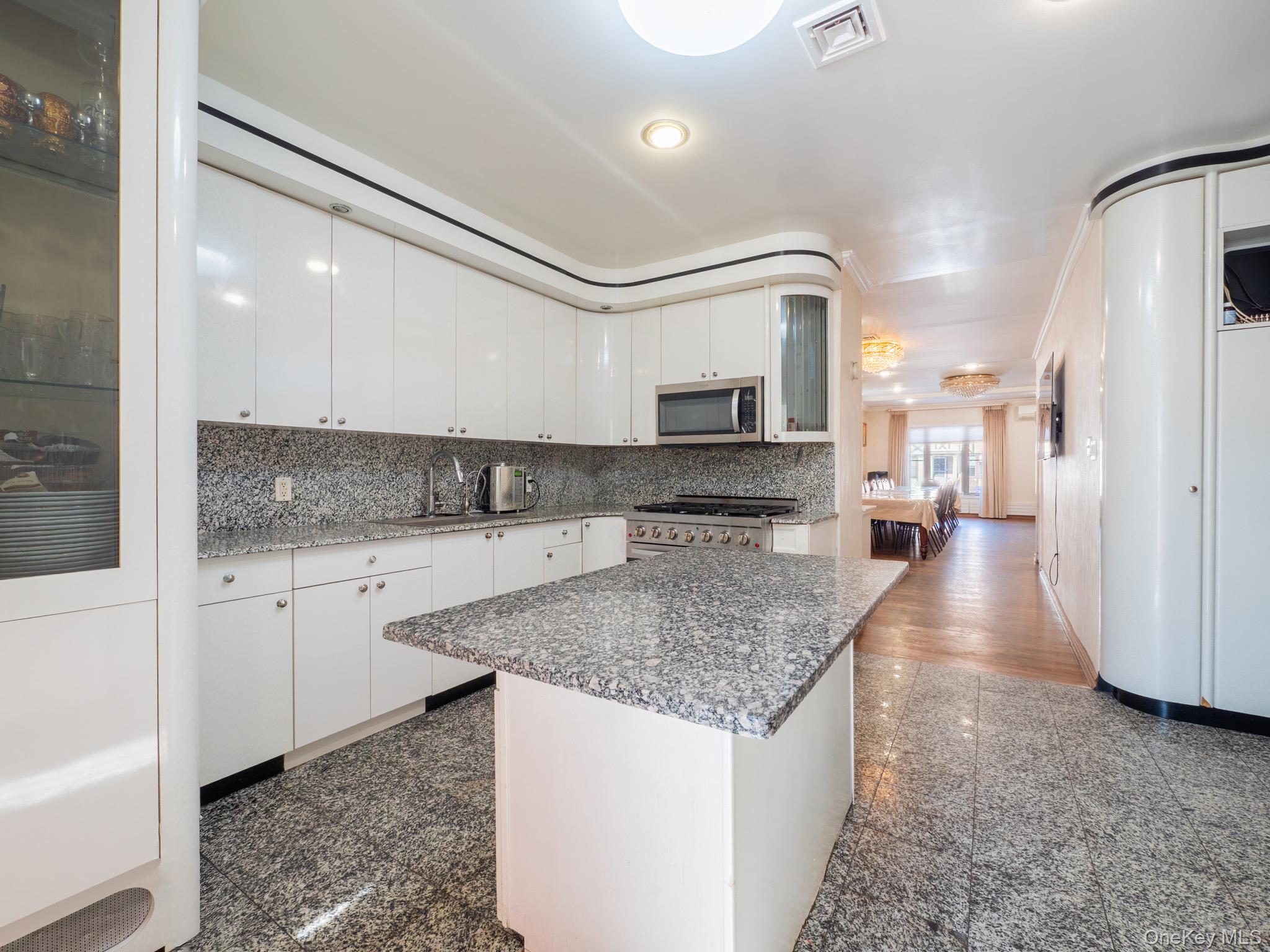 #15 photo, 720 Ditmas Avenue, Brooklyn , NY 11218