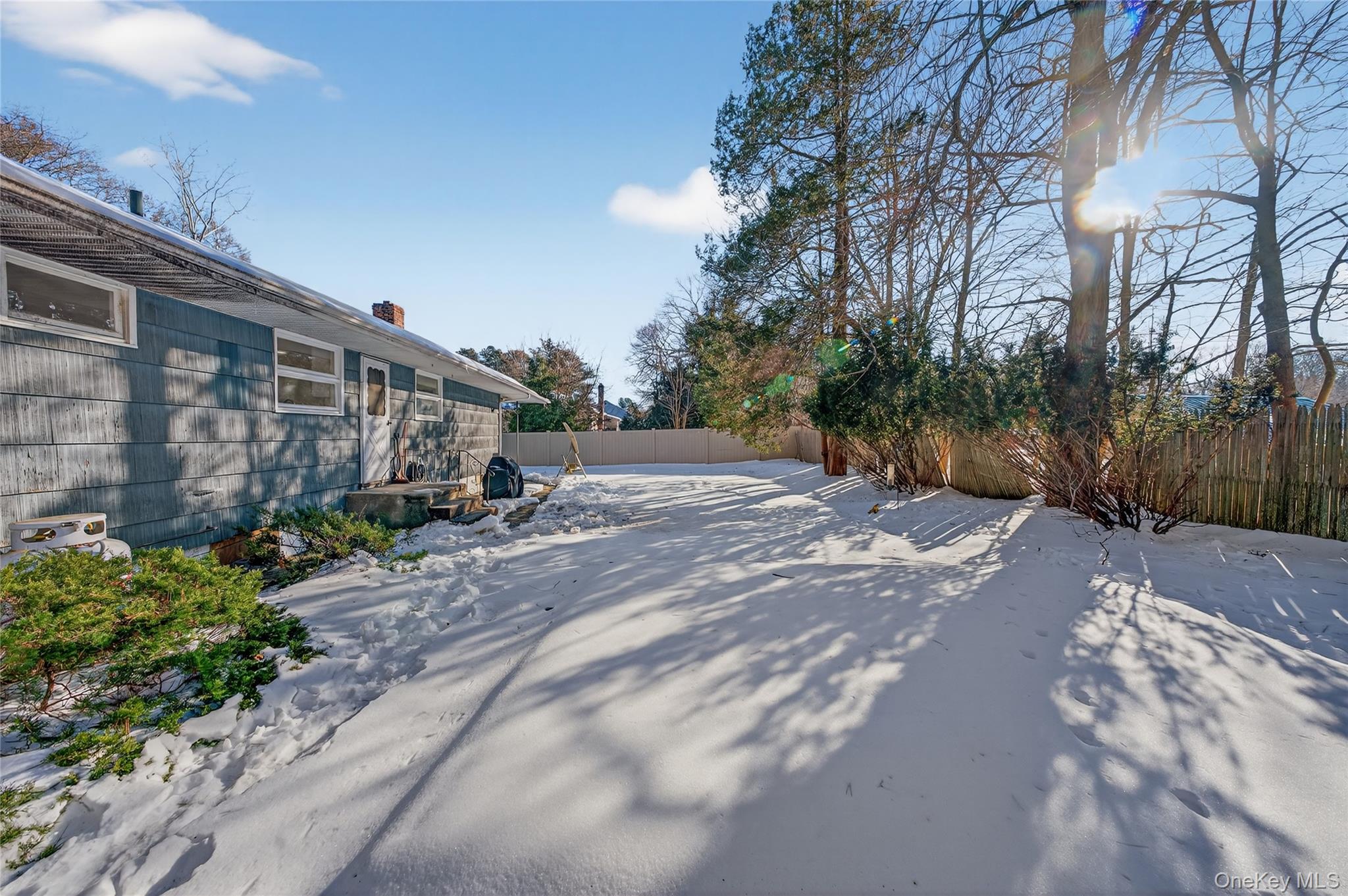 #16 photo, 50 Oakcrest Avenue, Middle Island , NY 11953