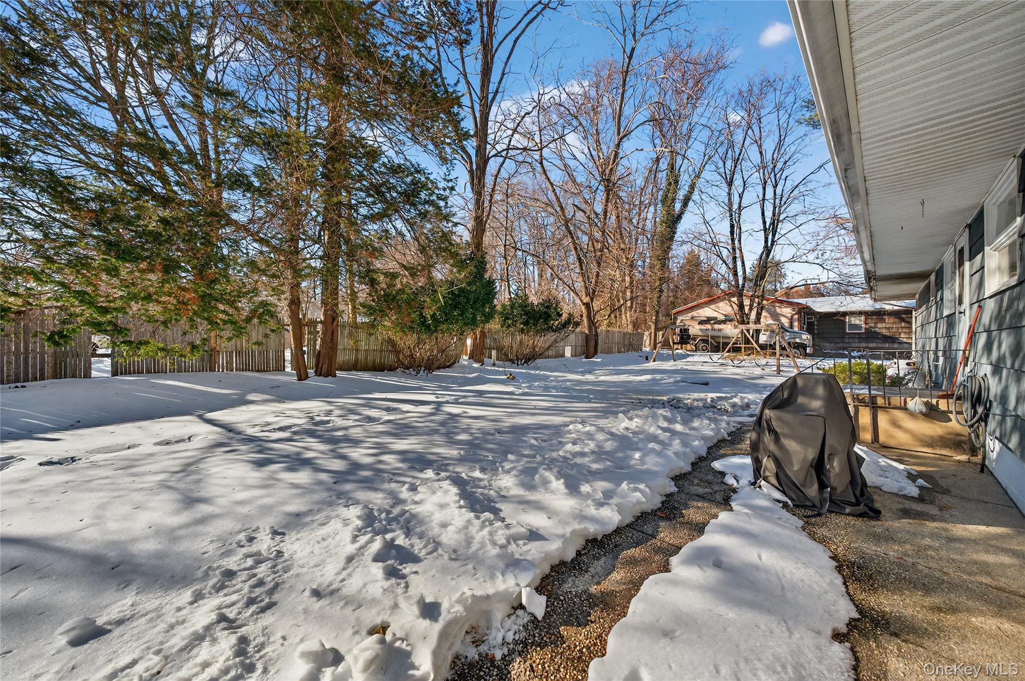 #17 photo, 50 Oakcrest Avenue, Middle Island , NY 11953