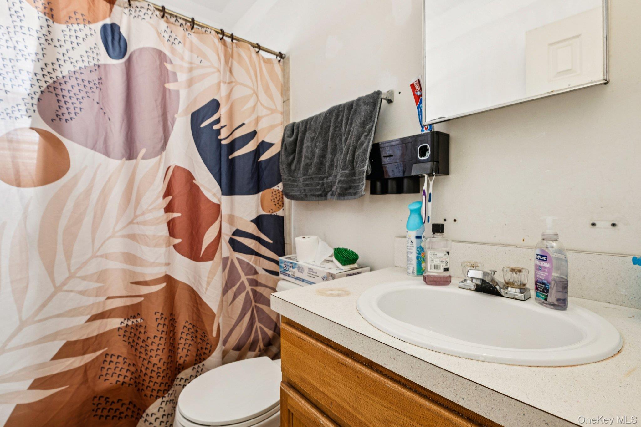 #10 photo, 71 Washington Avenue, Wheatley Heights , NY 11798