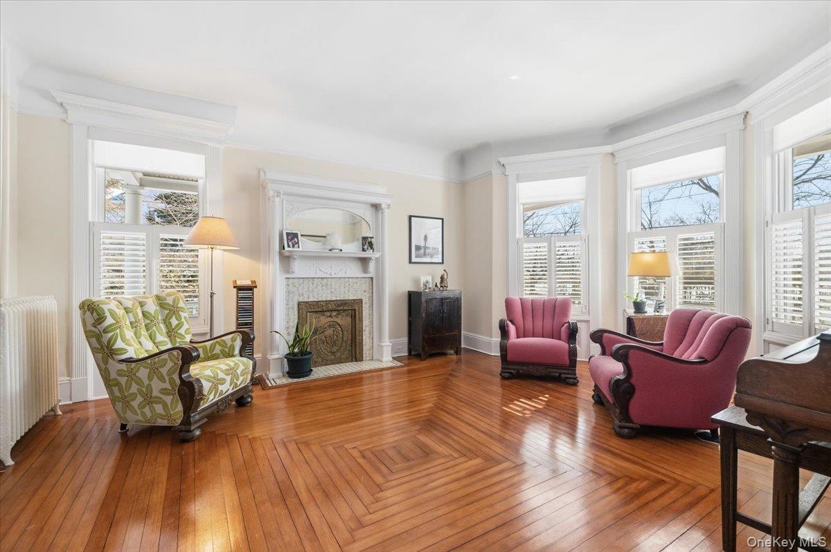 #6 photo, 102 Sea Cliff Avenue, Sea Cliff , NY 11579