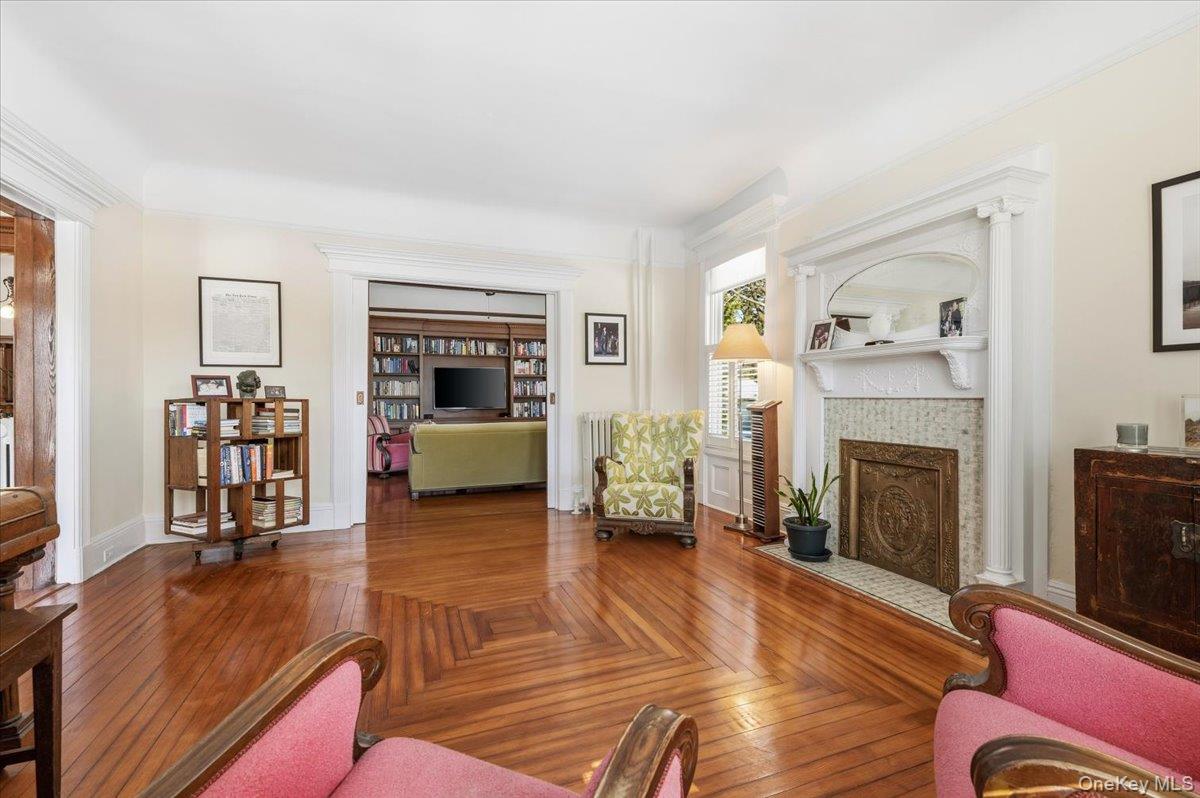 #7 photo, 102 Sea Cliff Avenue, Sea Cliff , NY 11579