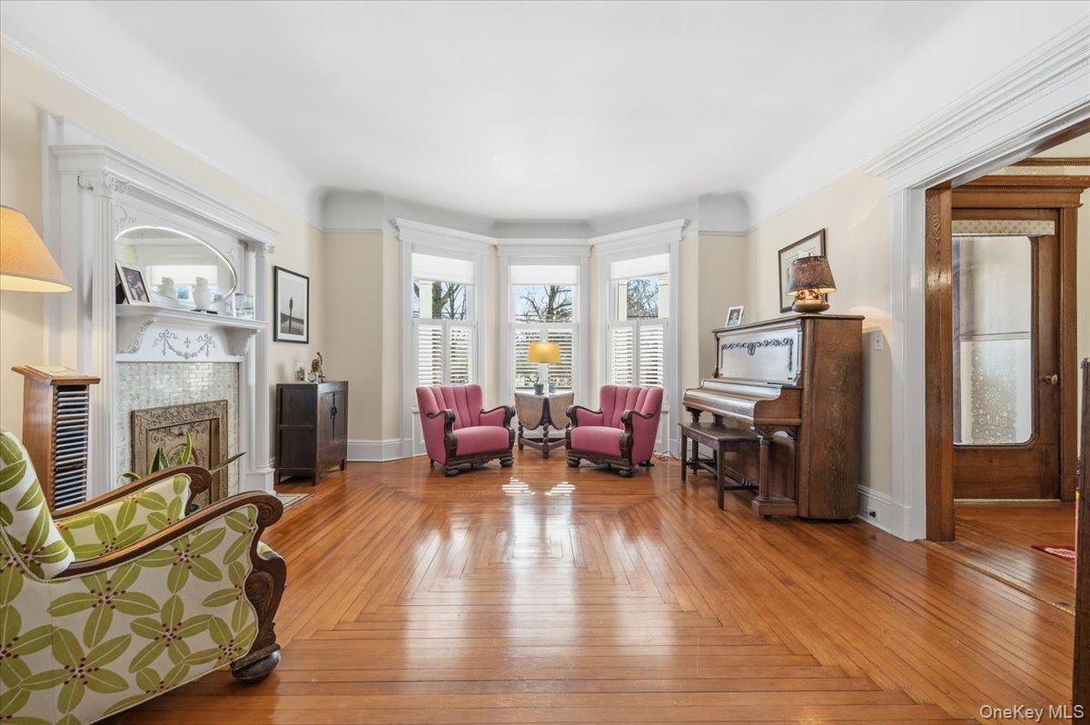 #9 photo, 102 Sea Cliff Avenue, Sea Cliff , NY 11579