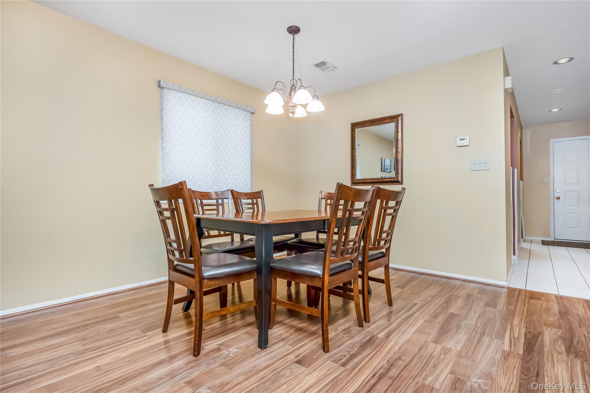 #14 photo, 117 Laurel Lane, Wantagh , NY 11793