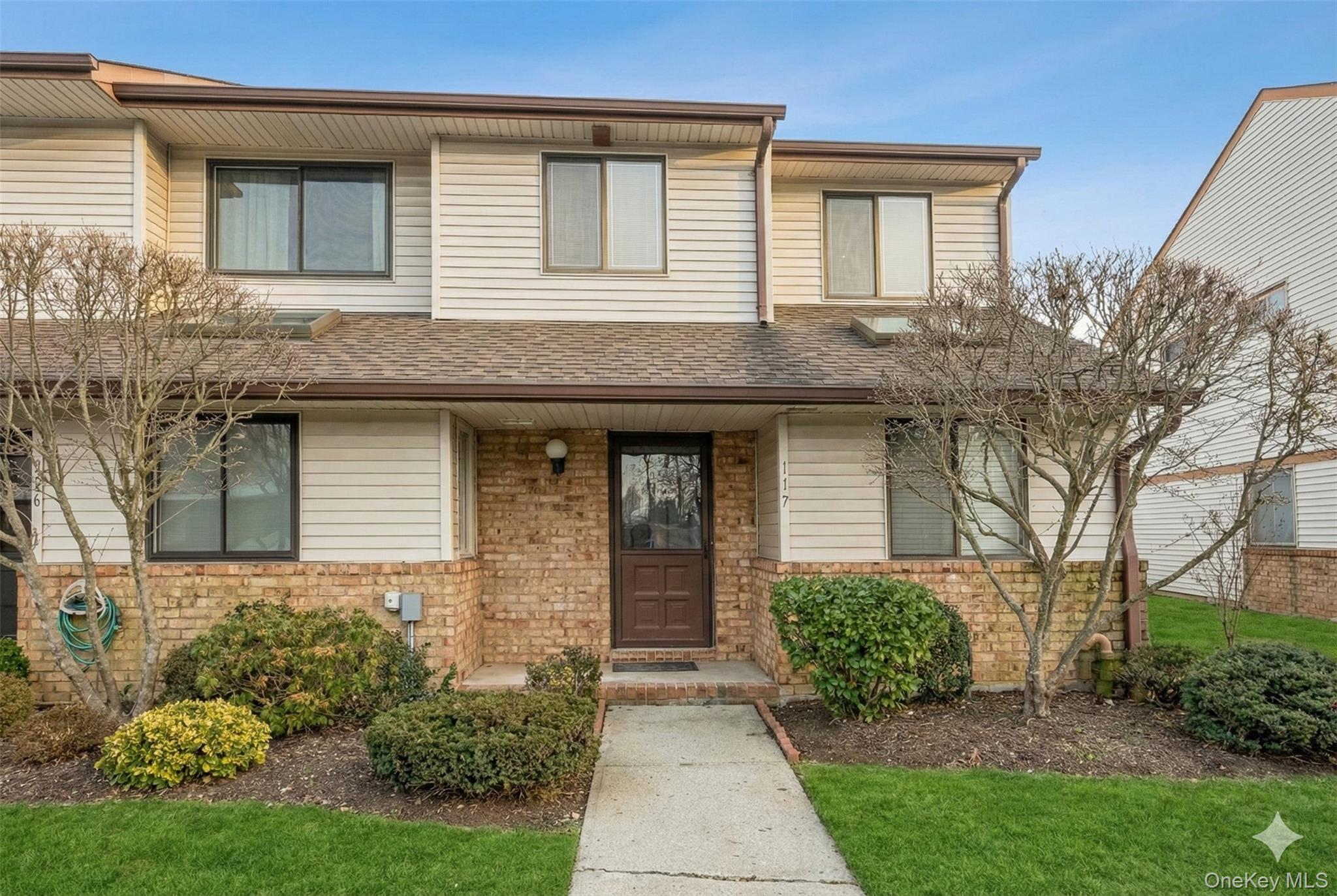 #2 photo, 117 Laurel Lane, Wantagh , NY 11793