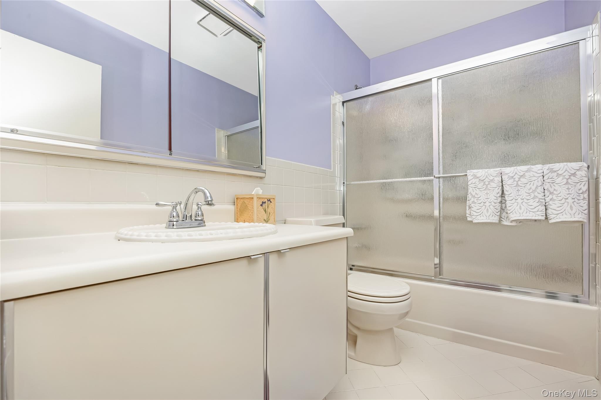 #20 photo, 117 Laurel Lane, Wantagh , NY 11793