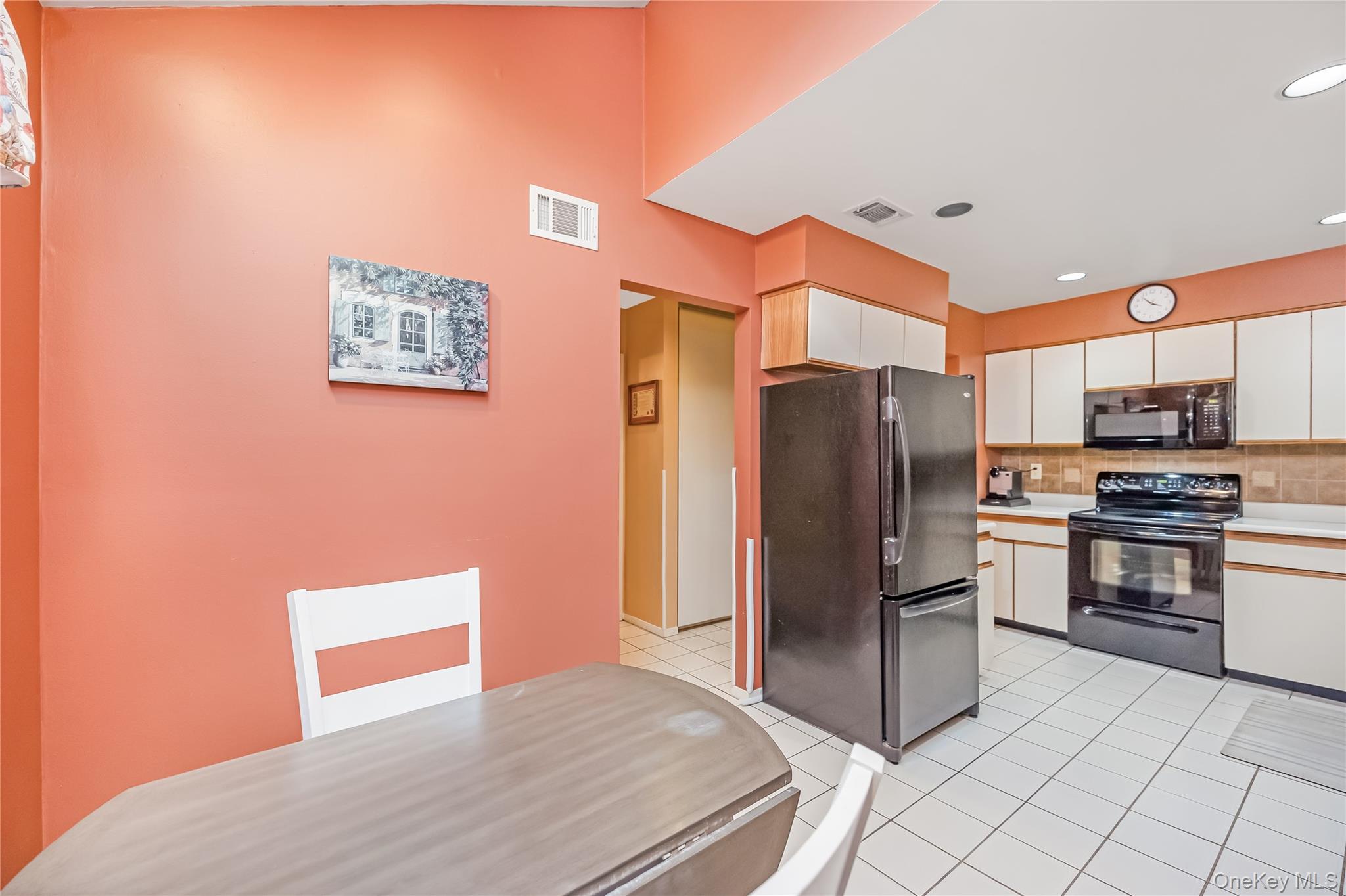 #5 photo, 117 Laurel Lane, Wantagh , NY 11793