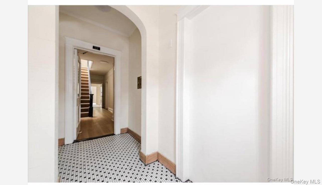 #6 photo, 959 Van Nest Avenue, Bronx , NY 10462