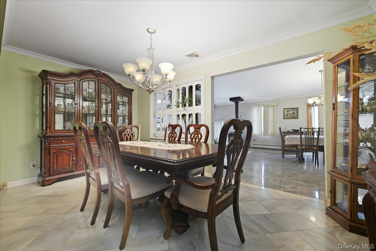 #10 photo, 146 Longwood Avenue, Westbury , NY 11590