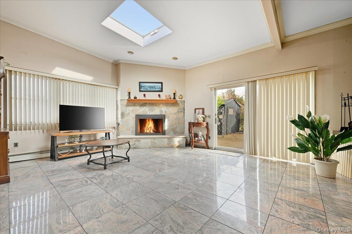 #12 photo, 146 Longwood Avenue, Westbury , NY 11590