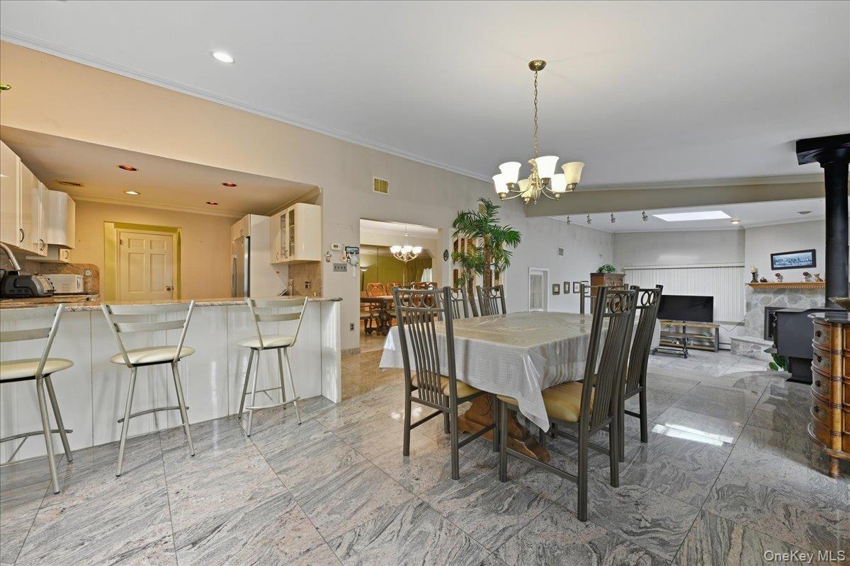 #17 photo, 146 Longwood Avenue, Westbury , NY 11590