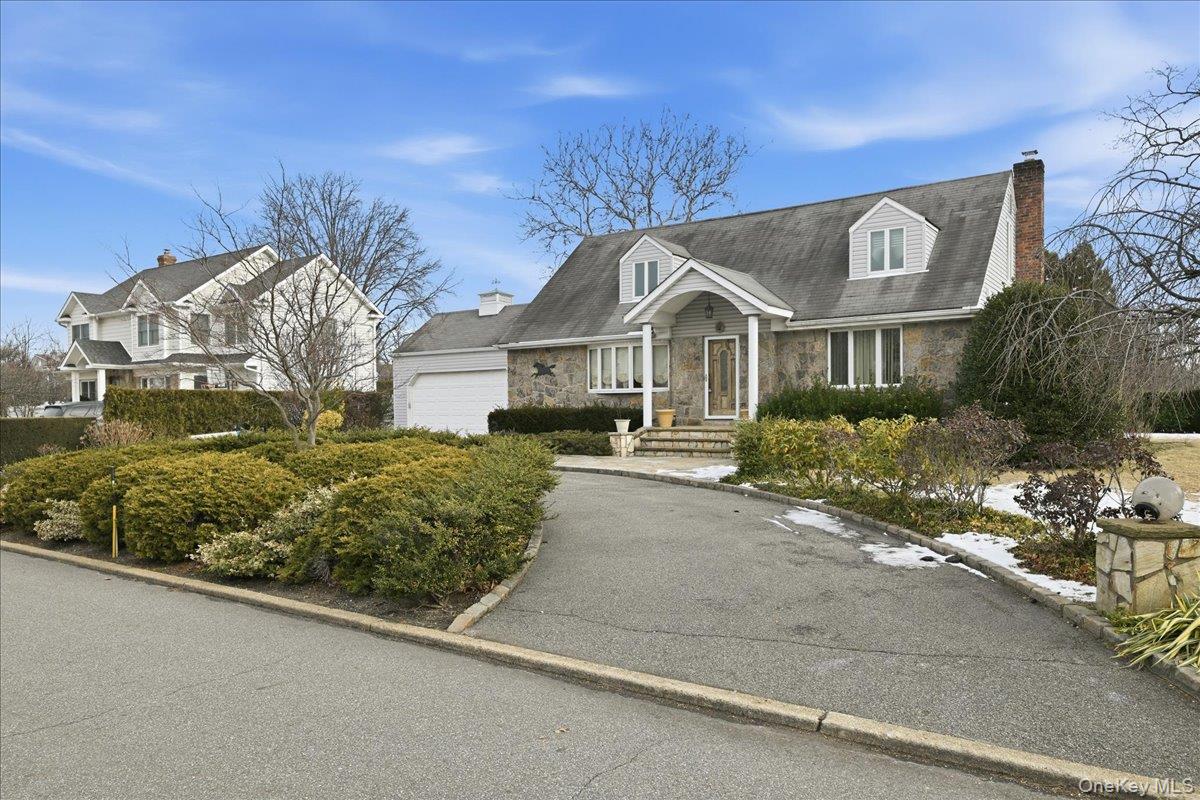 #5 photo, 146 Longwood Avenue, Westbury , NY 11590