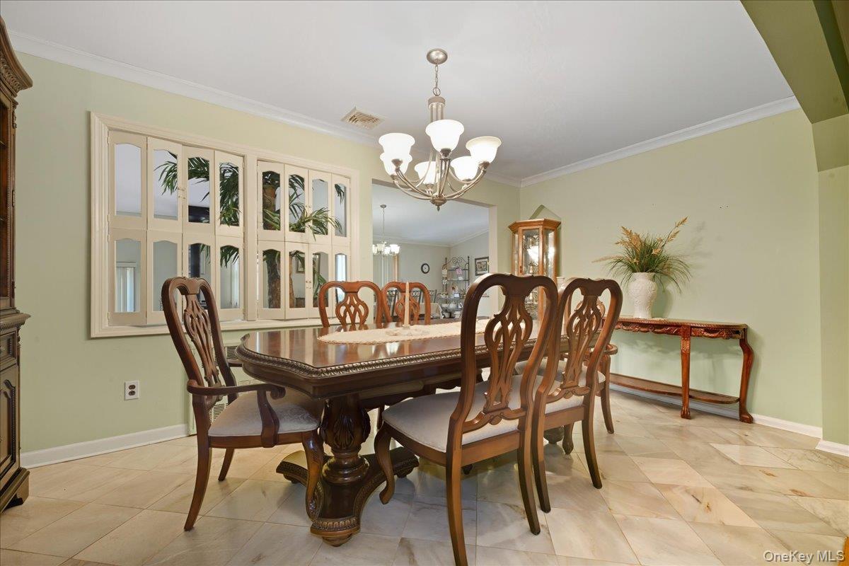 #9 photo, 146 Longwood Avenue, Westbury , NY 11590