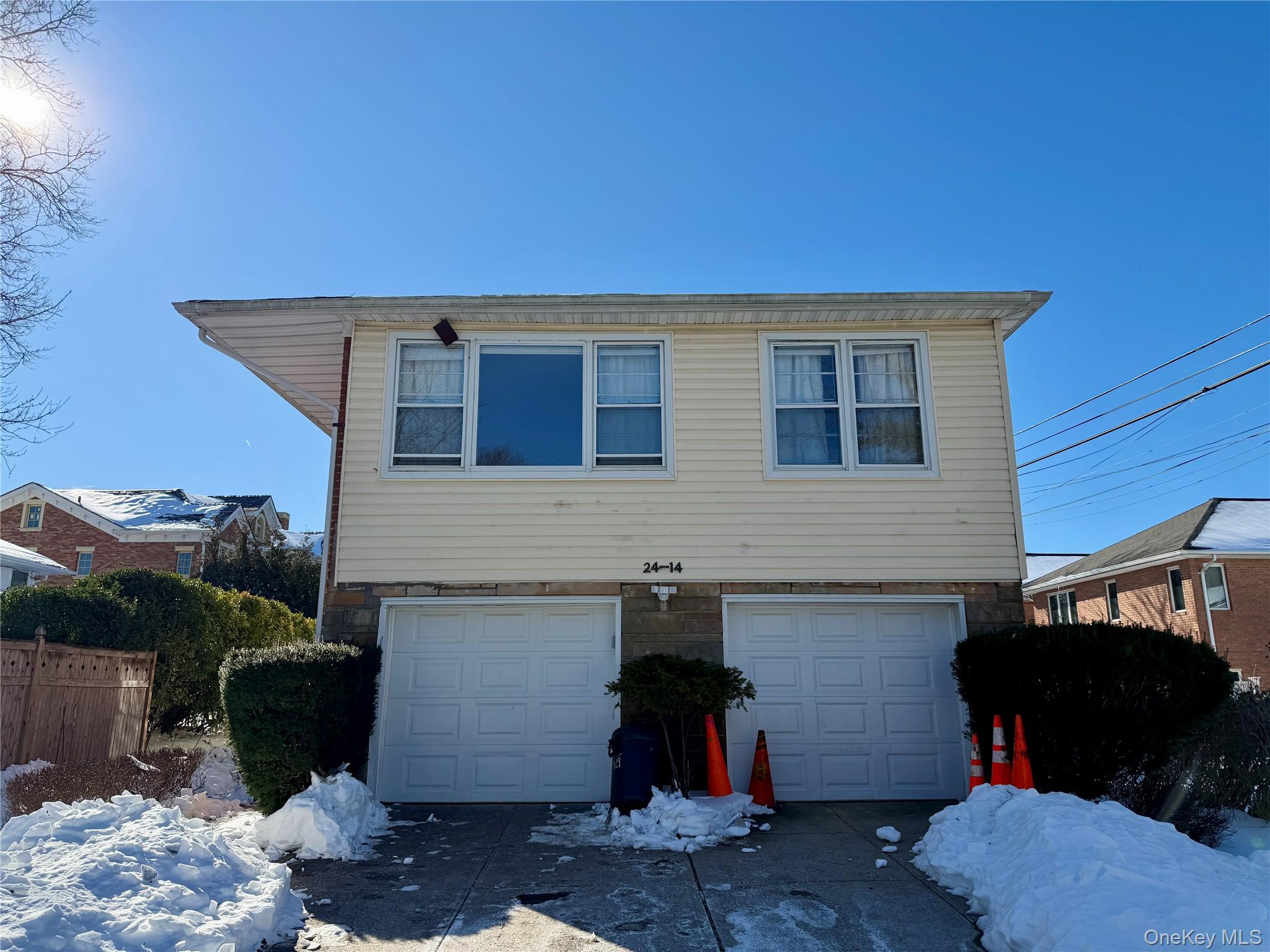 #1 photo, 24-14 215th Street, কুইন্‌স Bayside , NY 11360