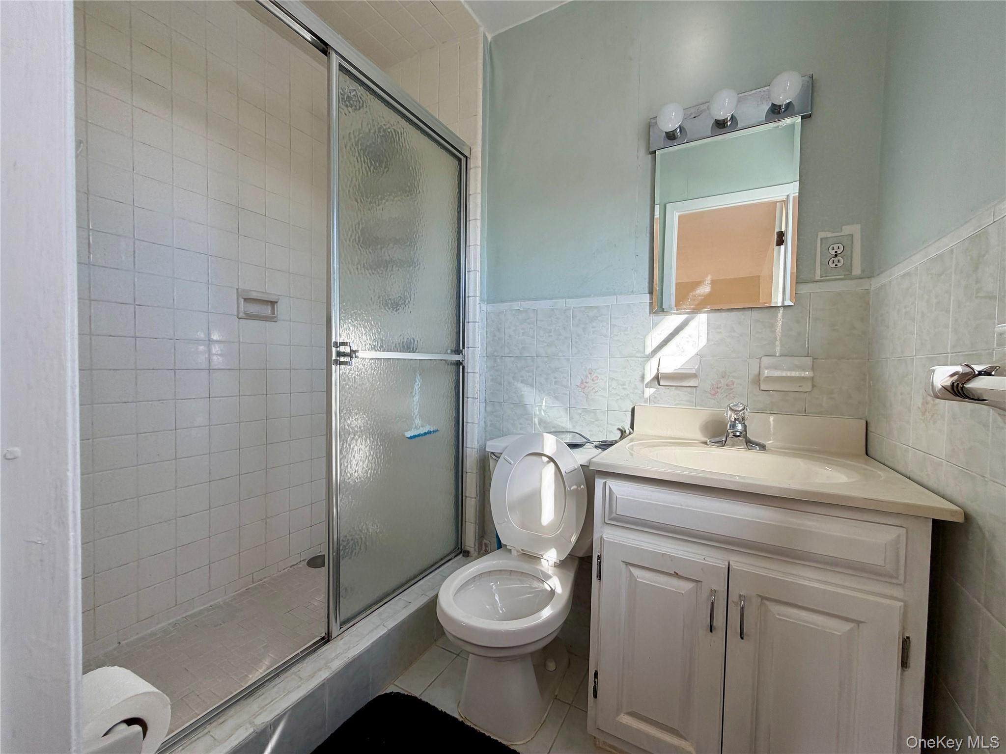 #10 photo, 24-14 215th Street, কুইন্‌স Bayside , NY 11360