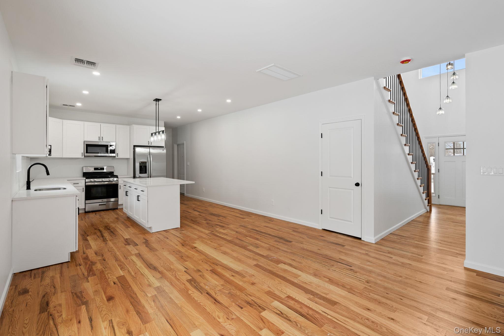 #6 photo, 30 Northern Avenue, Walden , NY 12586