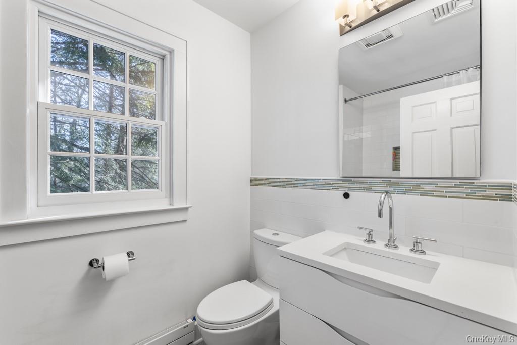 #19 photo, 110 Marcourt Drive, Chappaqua , NY 10514