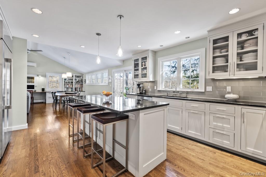 #4 photo, 110 Marcourt Drive, Chappaqua , NY 10514