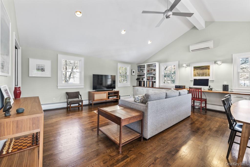 #6 photo, 110 Marcourt Drive, Chappaqua , NY 10514