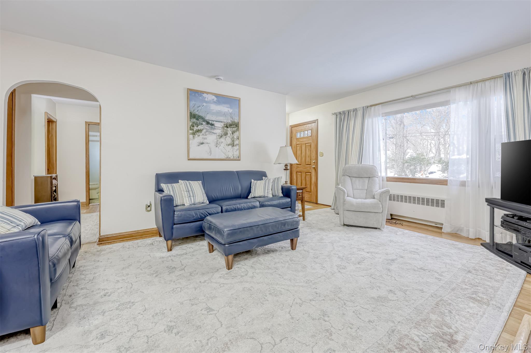 #4 photo, 7 Woodland Place, Airmont , NY 10952