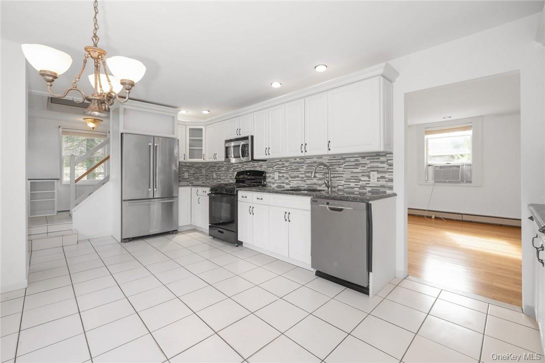 #5 photo, 28 School Street, Armonk , NY 10504