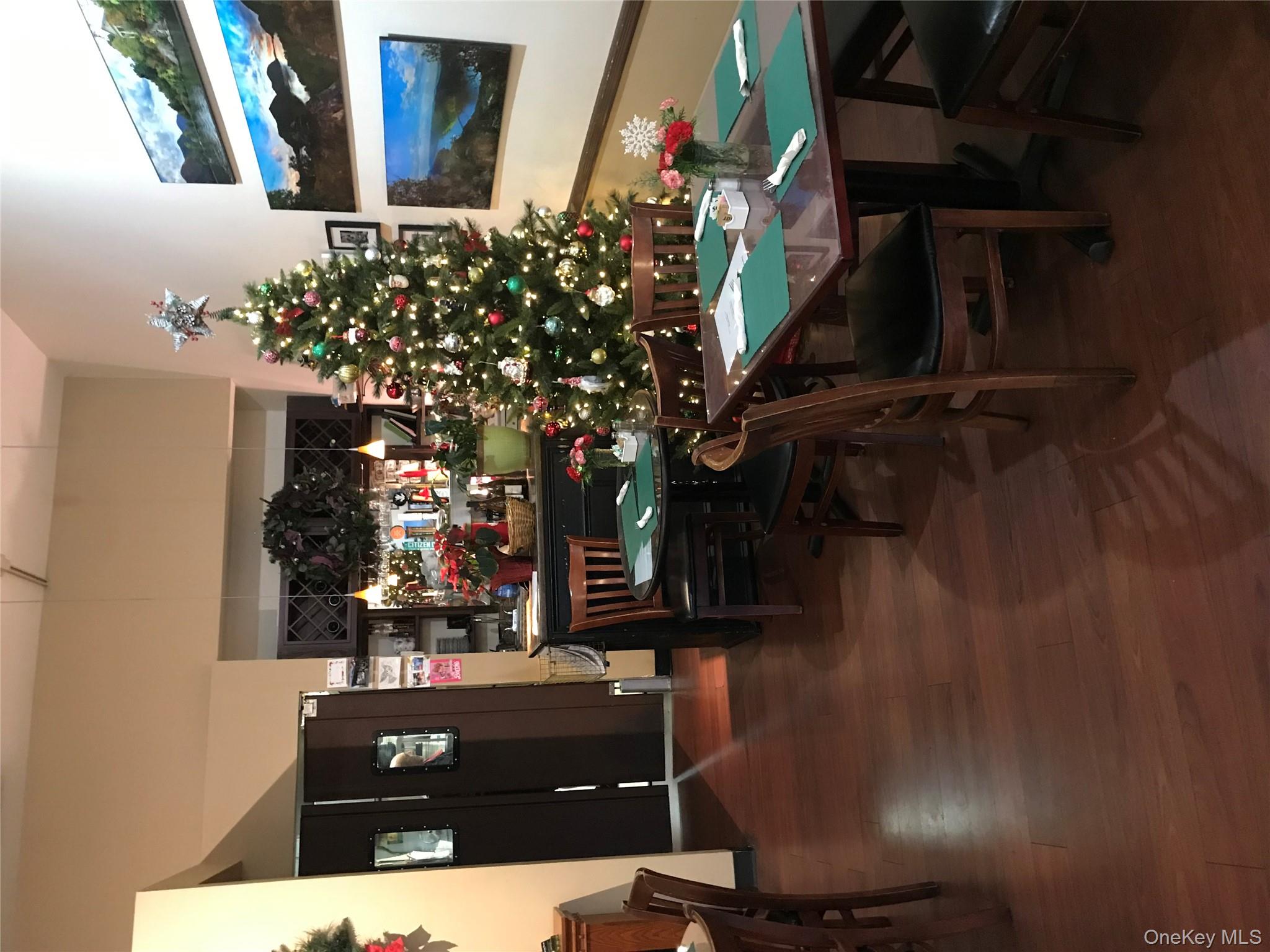 #11 photo, 472 Main, Beacon , NY 12508