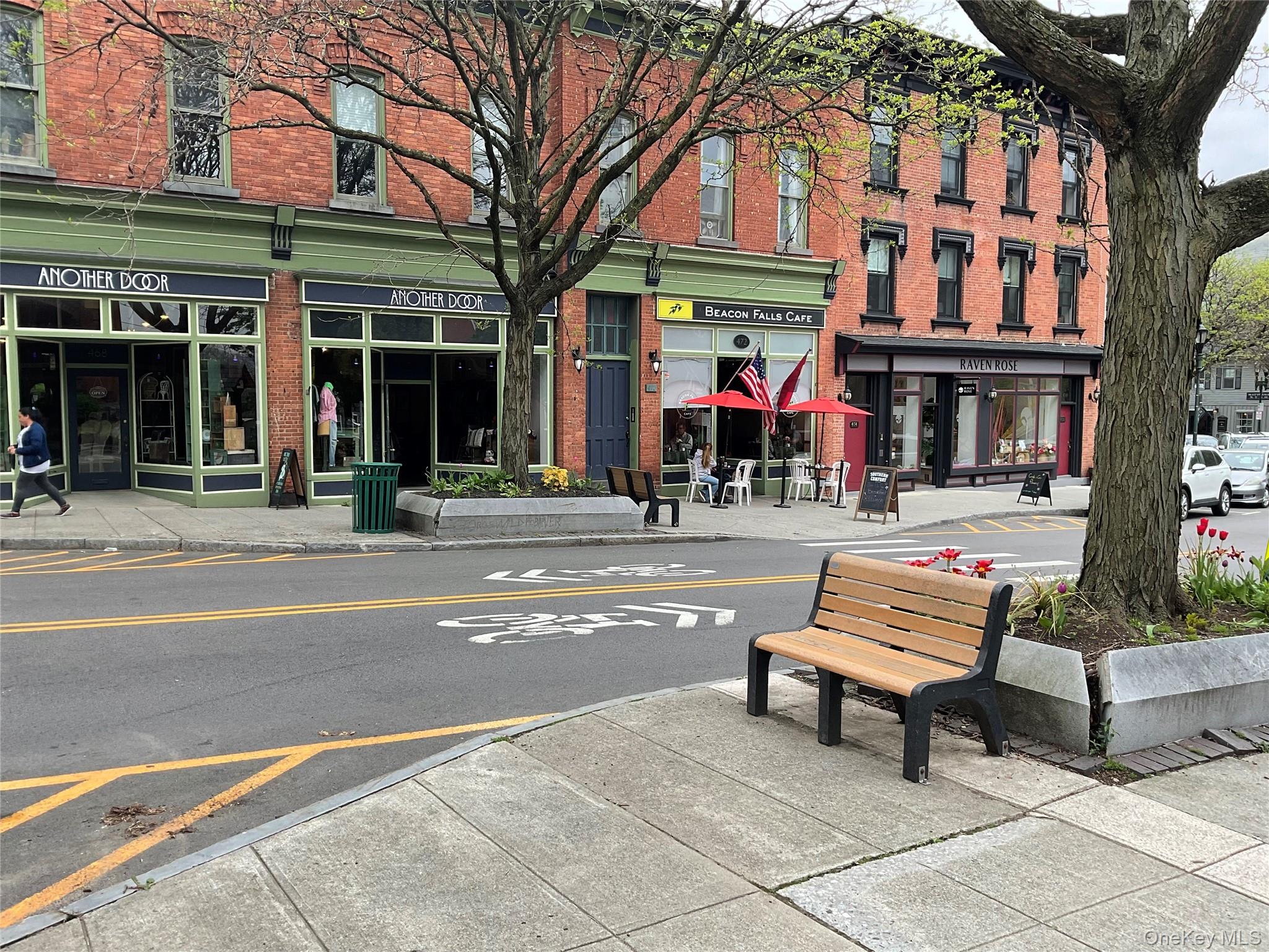 #3 photo, 472 Main, Beacon , NY 12508