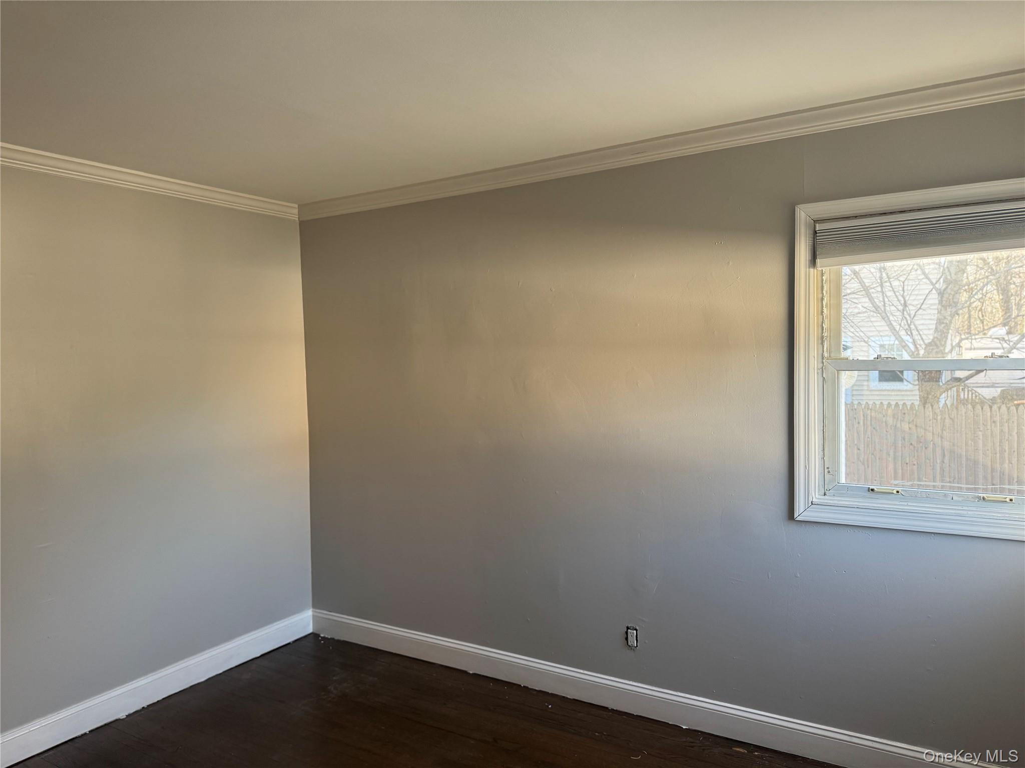 #10 photo, 1239 August Road, Саффолк ‖ North Babylon , NY 11703