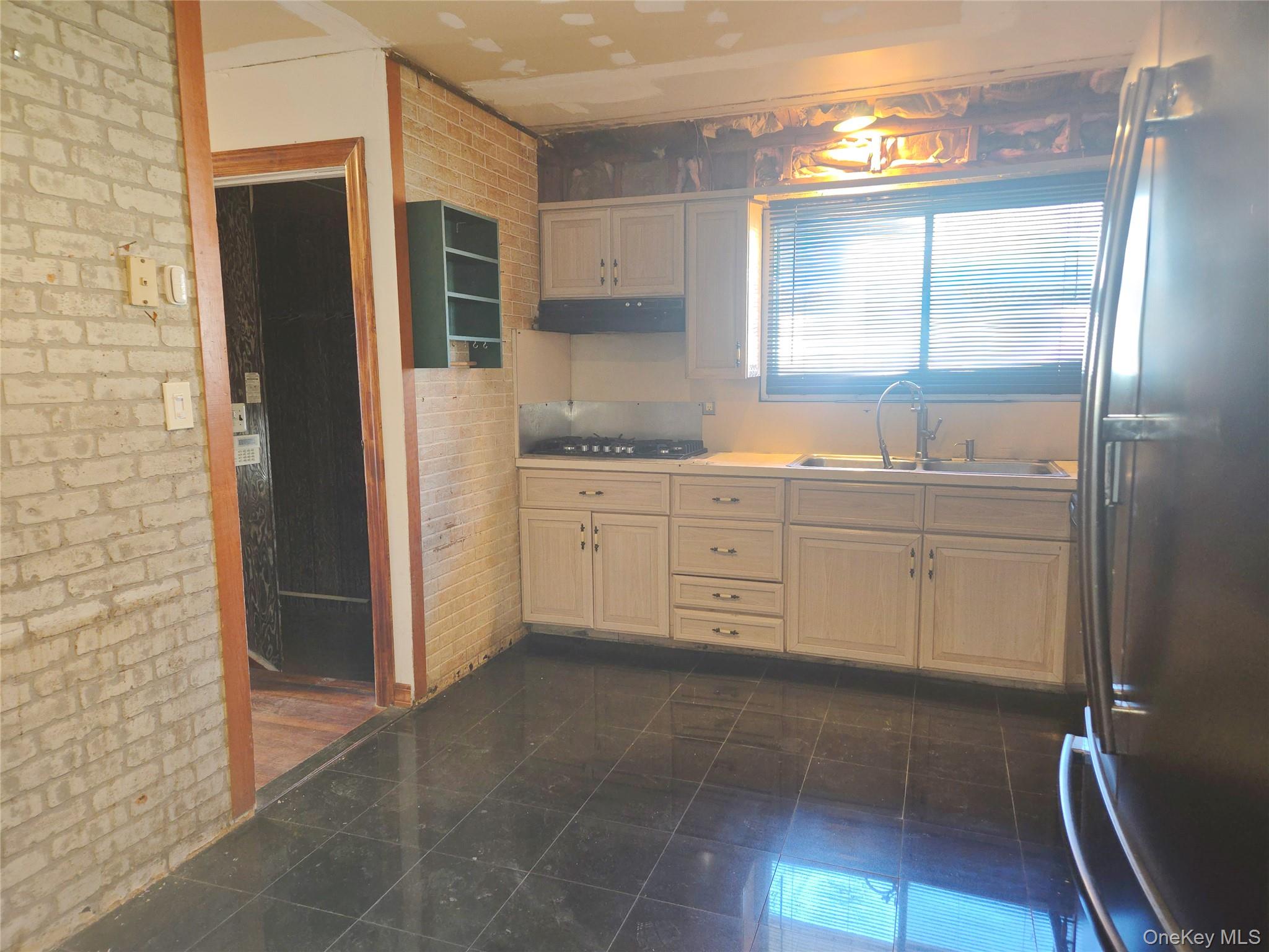 #12 photo, 86 Decatur Street, Roosevelt , NY 11575