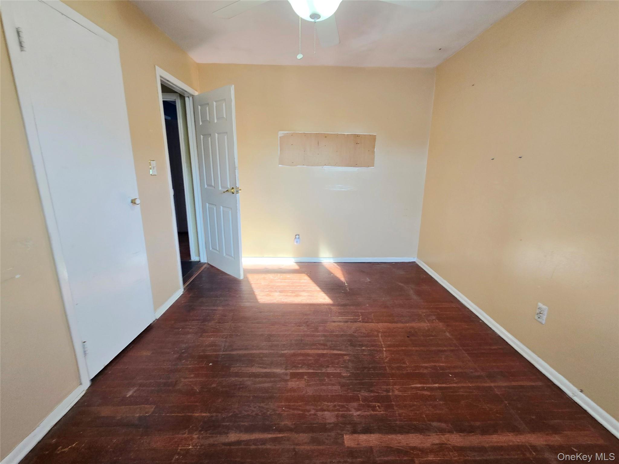 #19 photo, 86 Decatur Street, Roosevelt , NY 11575