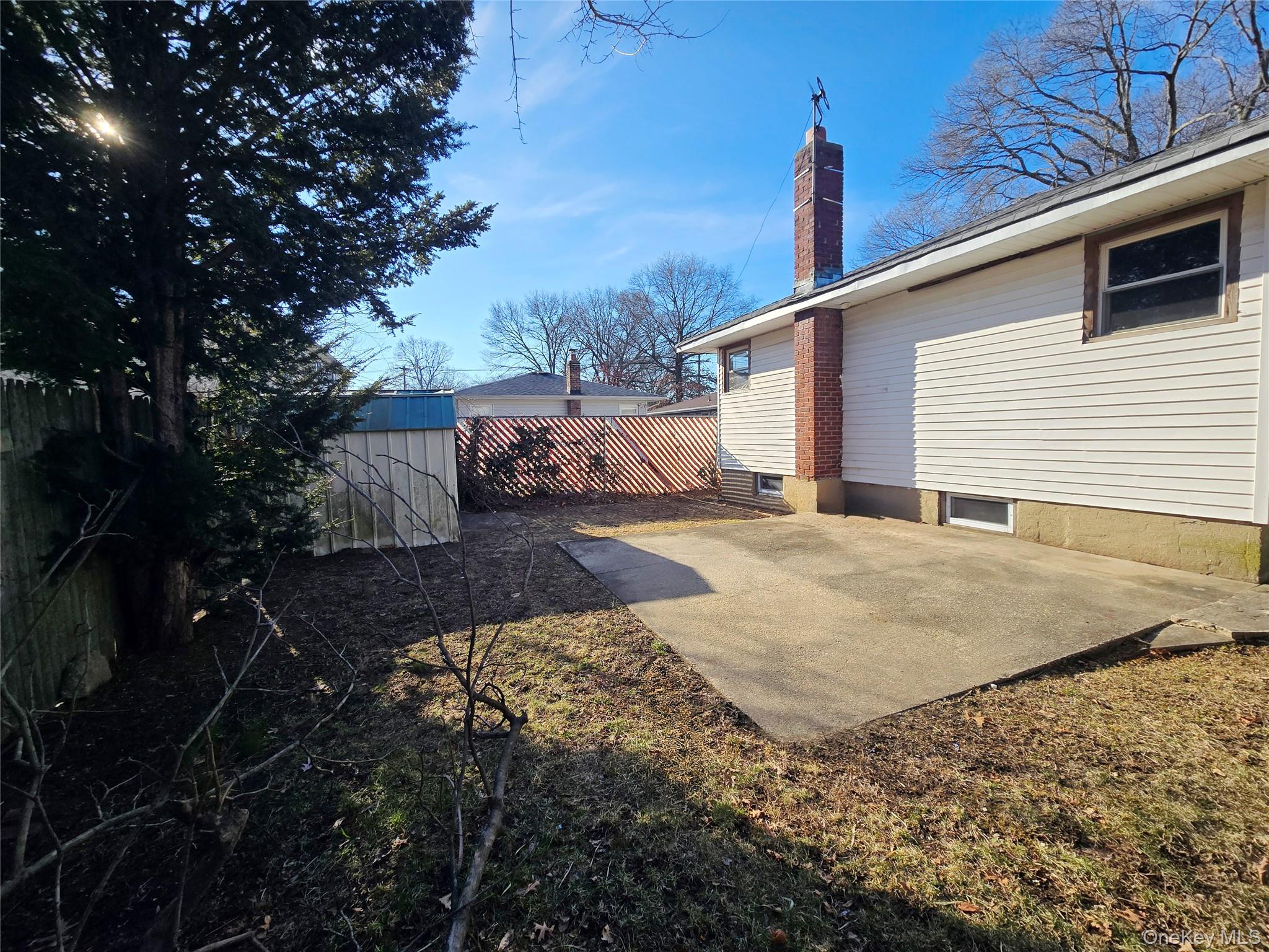 #7 photo, 86 Decatur Street, Roosevelt , NY 11575