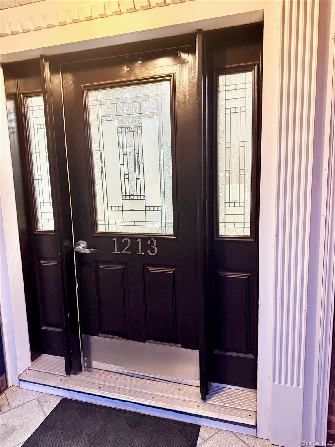 #6 photo, 1213 E Broadway, Hewlett , NY 11557