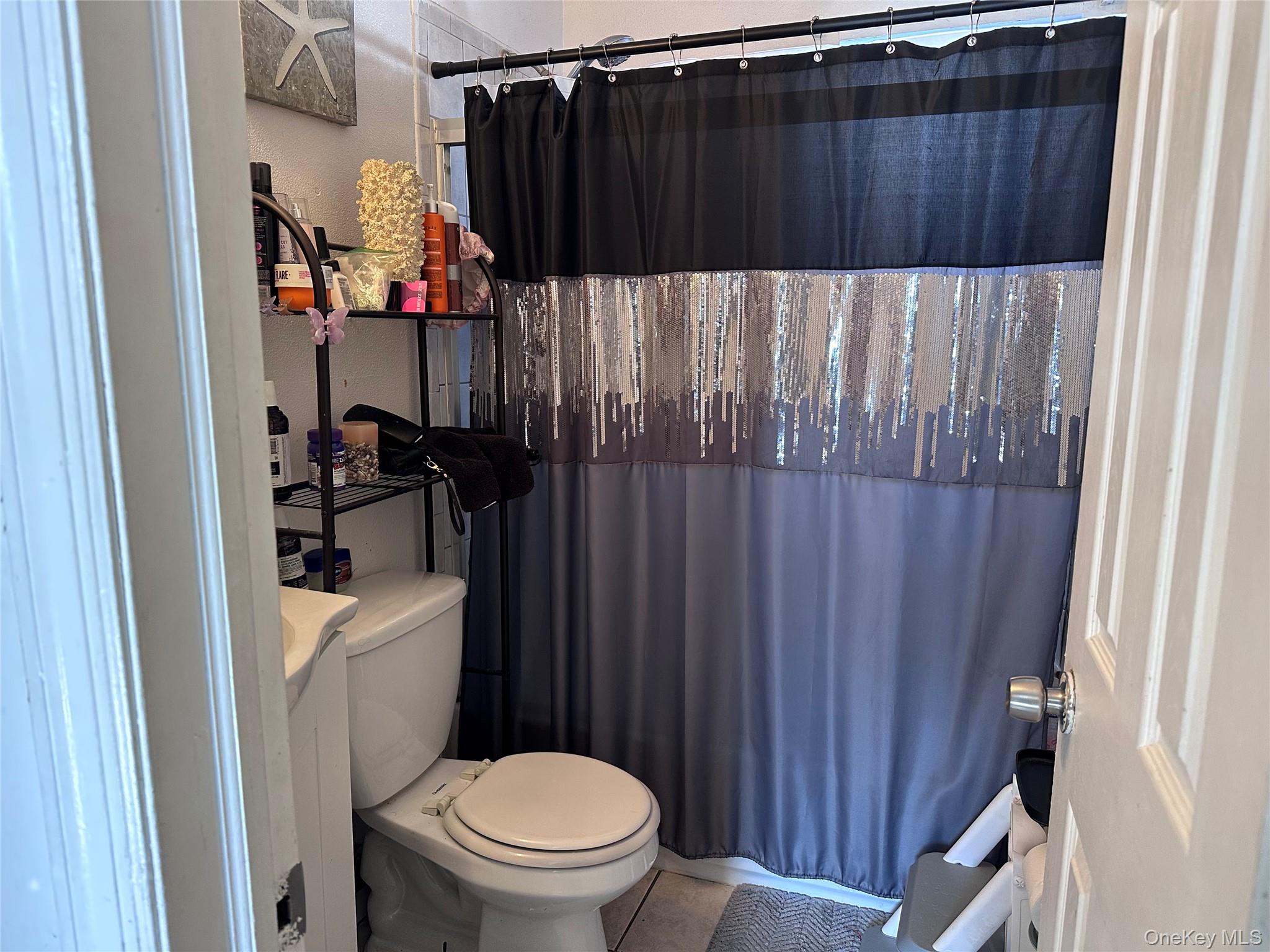 #11 photo, 71 Macarthur Avenue, Brentwood , NY 11717